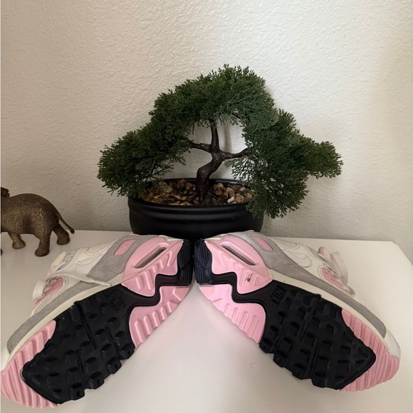 Nike Air Max 90 Women's Sneakers - Pink, White, and Gray - Picture 7 of 7